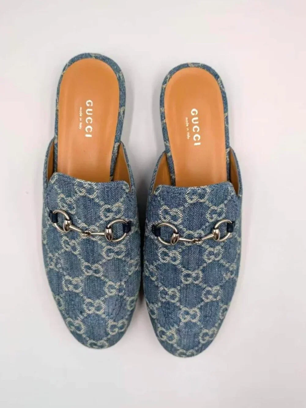Gucci Women’s Monogram Jumbo GG Denim Malaga Princetown Slippers Light Blue EU37 - Picture 6 of 14